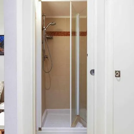 Apartman Sv18c -charming Modern Flat S. Ambrogio Milánó
