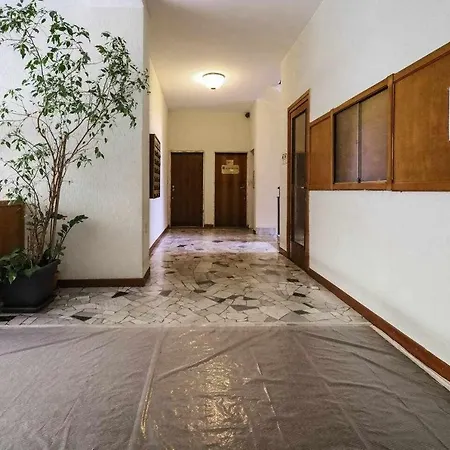 Appartamento Sv18c Charming Modern Flat S Ambrogio